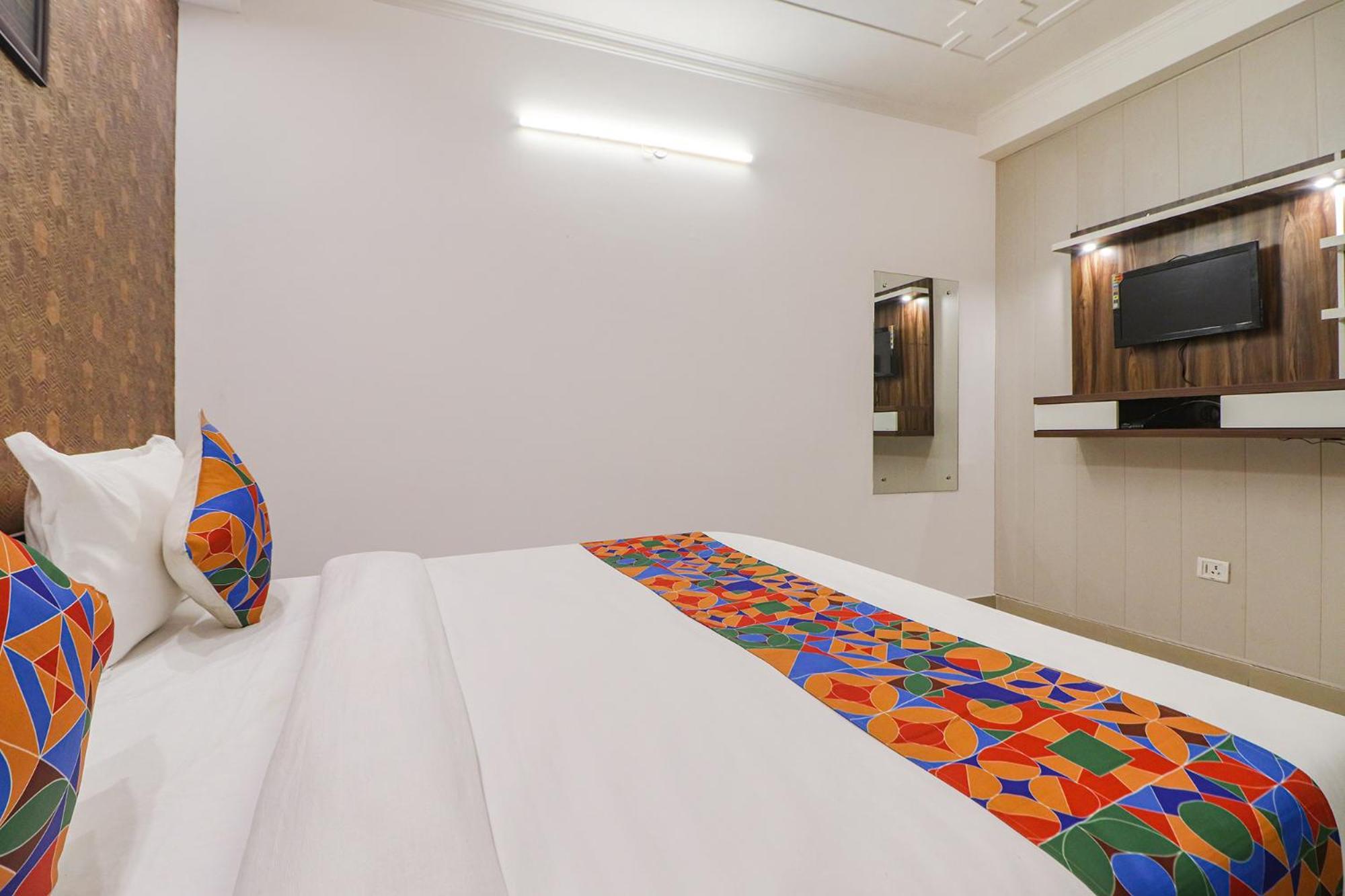 Fabhotel Rainbow Villa Near Igi Airport New Delhi Eksteriør bilde