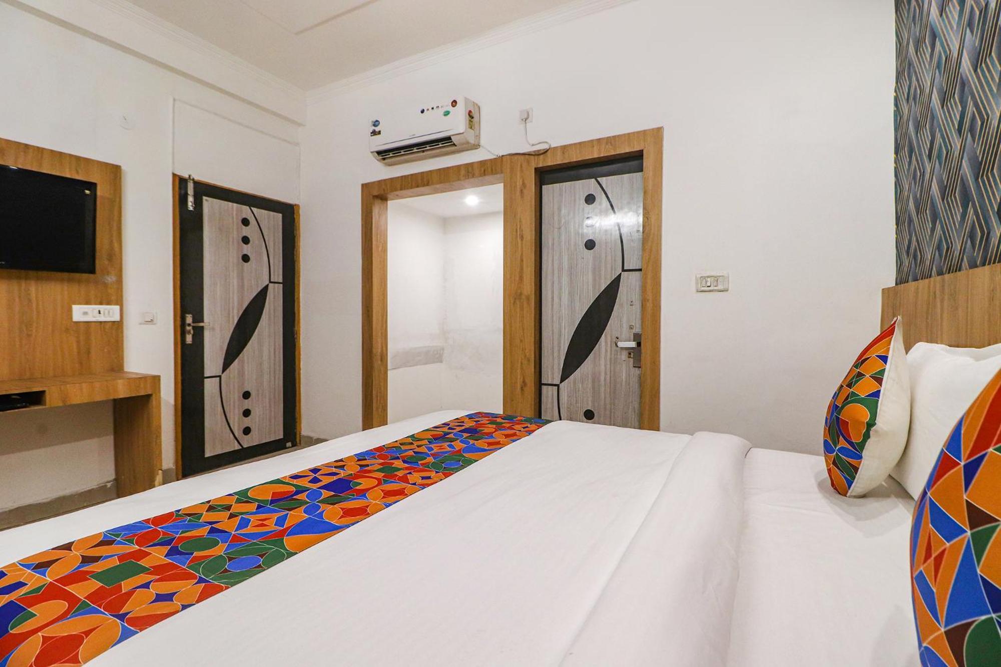 Fabhotel Rainbow Villa Near Igi Airport New Delhi Eksteriør bilde